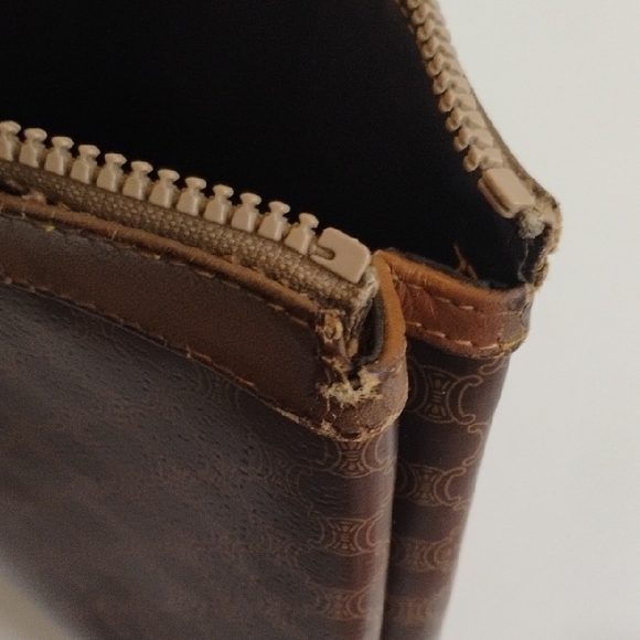 Celine Brown Pouch - Picture 7 of 9